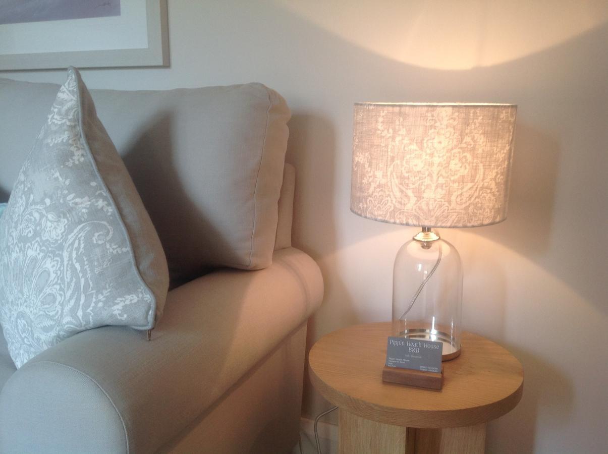 هولت Pippin Heath House B&B المظهر الخارجي الصورة
